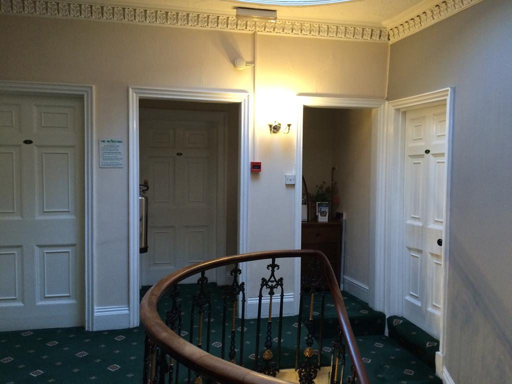 Hilbury Court Hotel Троубридж Экстерьер фото