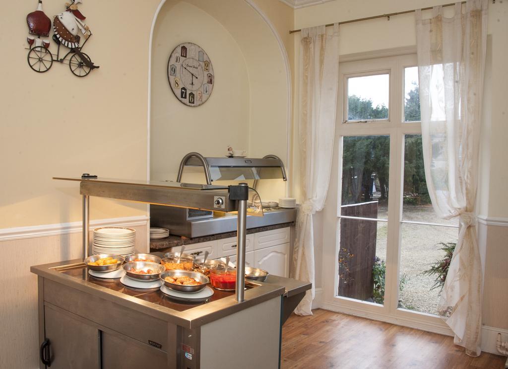 Hilbury Court Hotel Троубридж Экстерьер фото