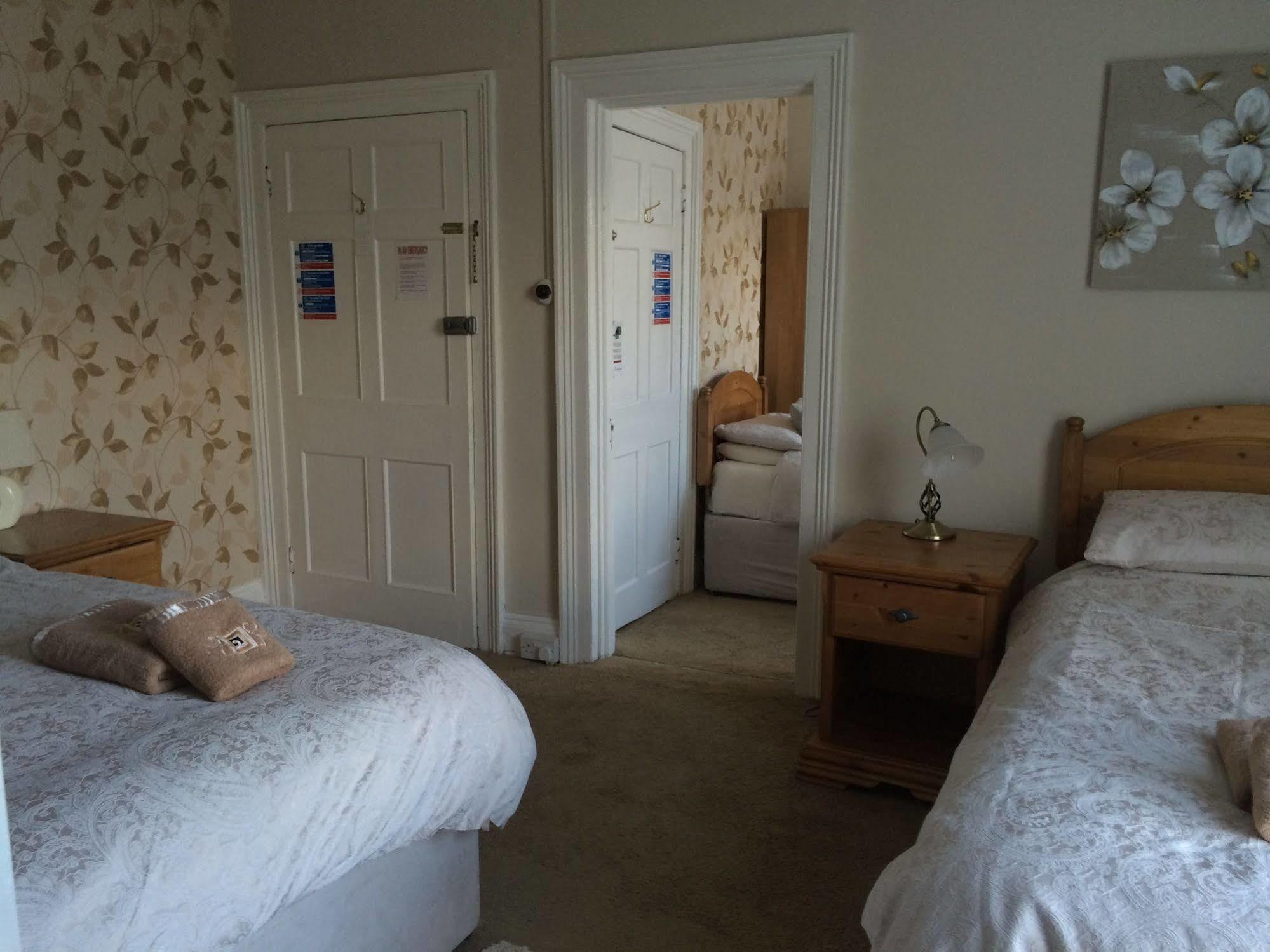 Hilbury Court Hotel Троубридж Экстерьер фото