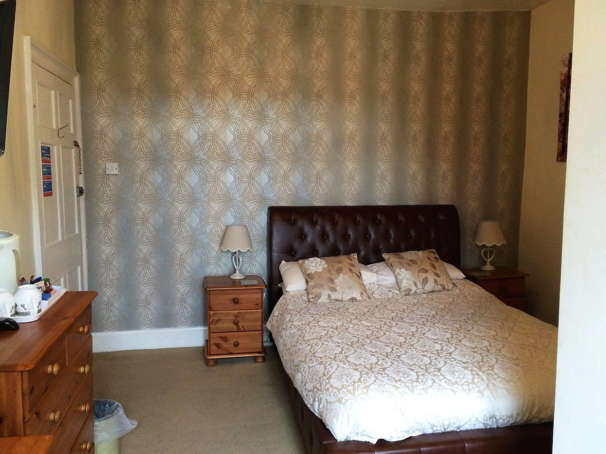 Hilbury Court Hotel Троубридж Экстерьер фото